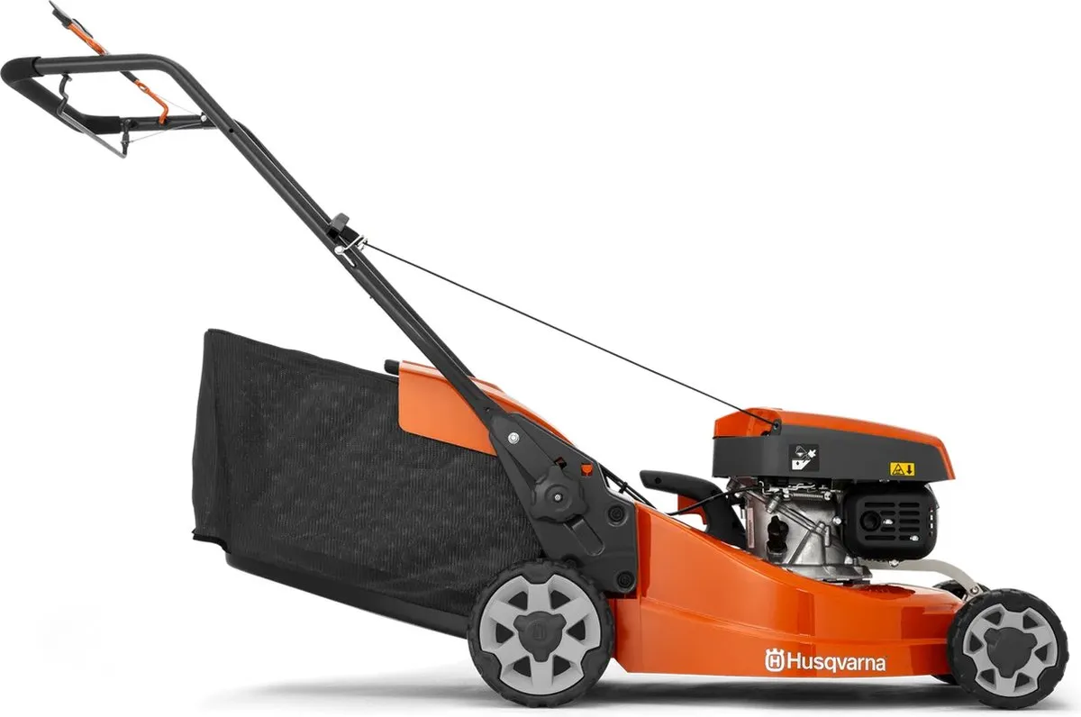 Husqvarna LC 247S Benzinegrasmaaier - 47cm - 55L - Wielaandrijving