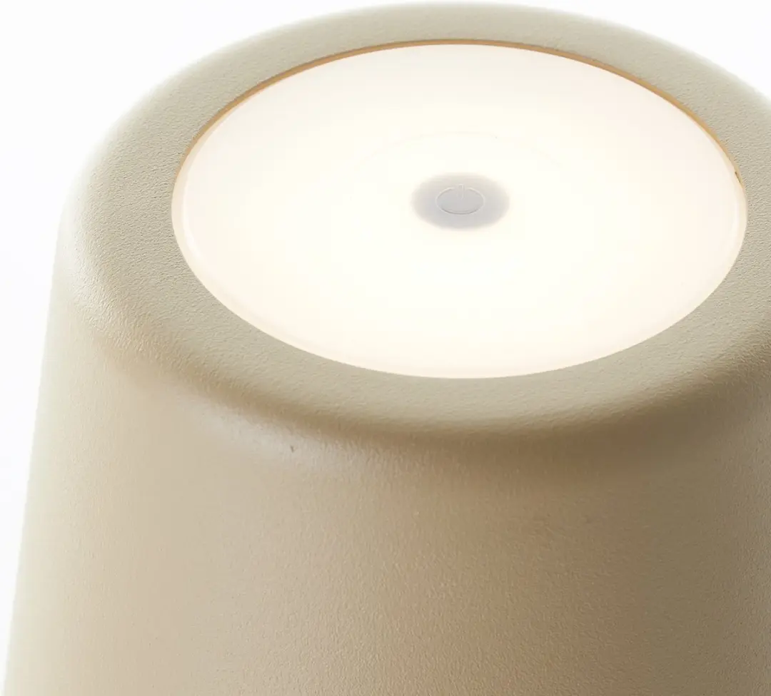 Brilliant Kaami Oplaadbare LED Tafellamp Buiten 2W - 3000K - IP44 - Goud