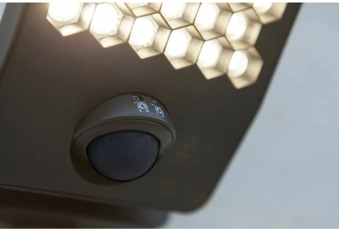 Lutec Atlantis LED Wandlamp Buiten - 2000 Lm 4000K - PIR Sensor - Donkergrijs