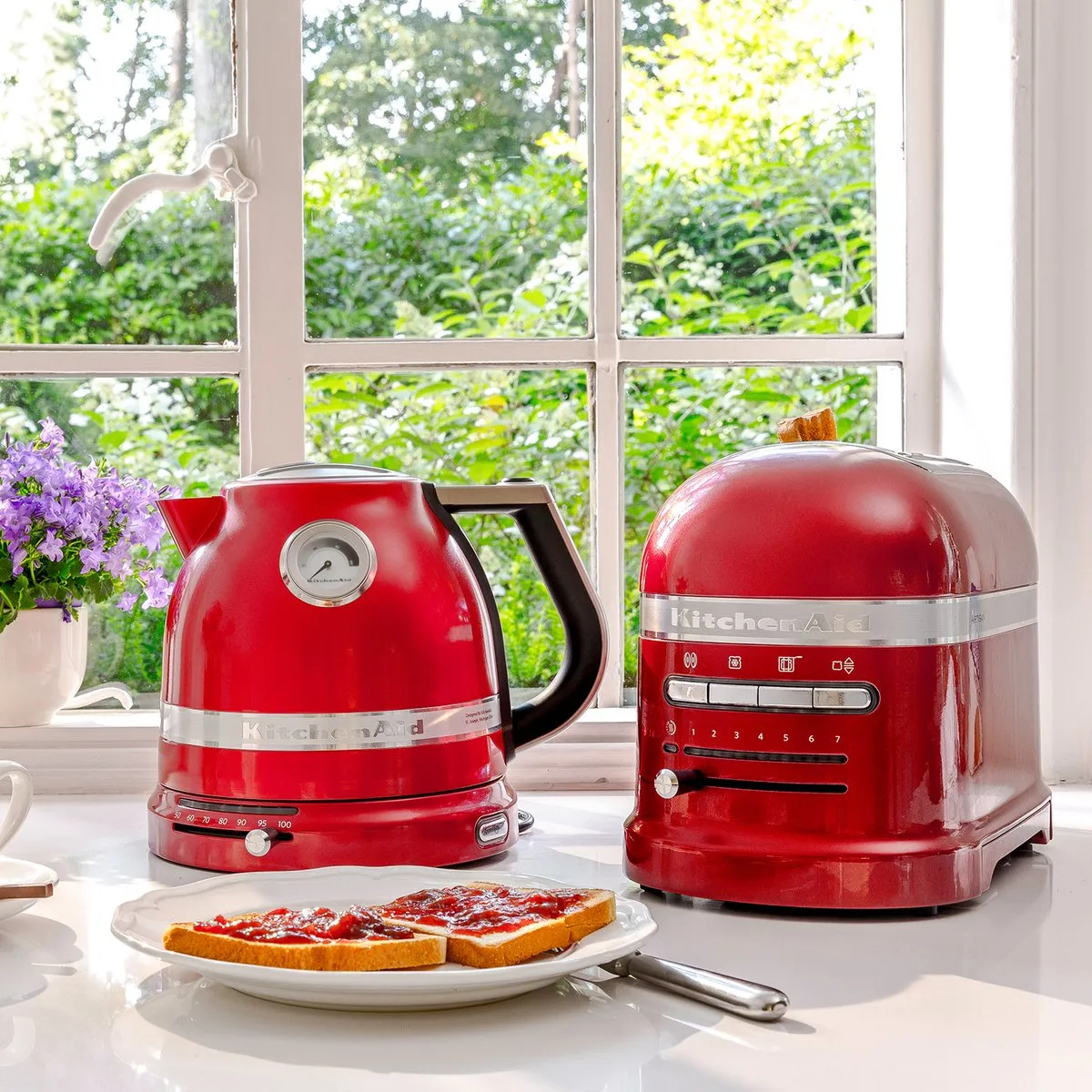 KitchenAid Artisan Waterkoker 1.5L - 2400W - Keizer Rood
