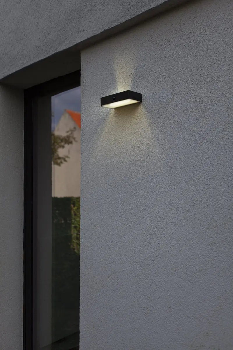 Lutec Connect FADI Slimme LED Wandlamp Zonne-energie 5W - Zwart