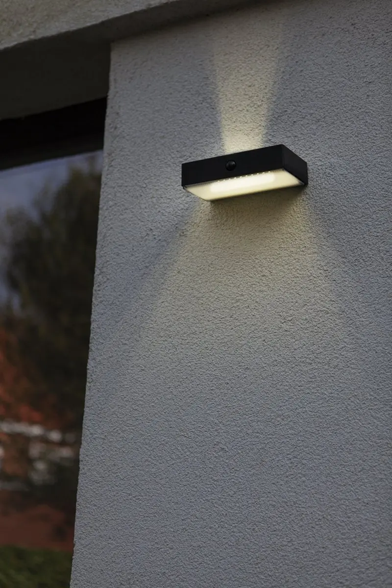 Lutec Connect FADI Slimme LED Wandlamp Zonne-energie 5W - Zwart