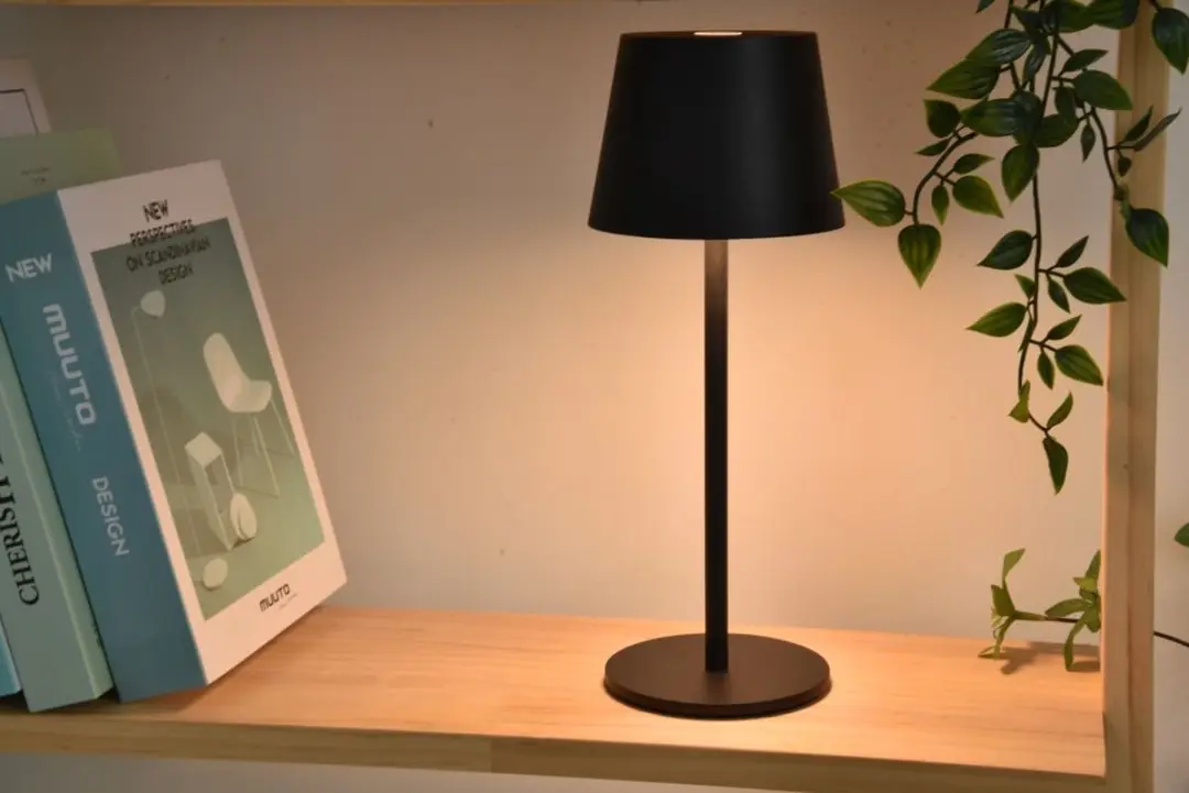 Lutec Roble LED Tafellamp - 100 Lumen 3000K Mat Zwart