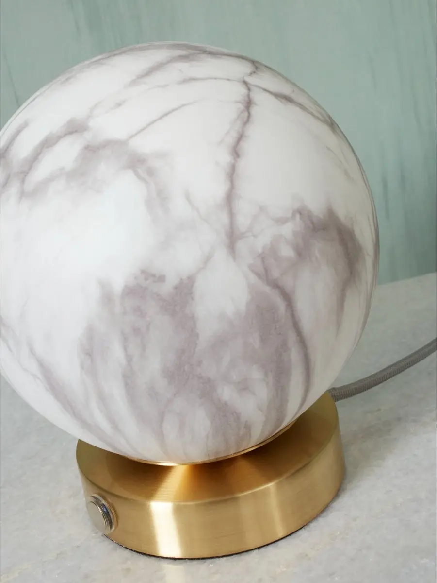 it's about RoMi Tafellamp Carrara Ø16cm - Wit/Goud - afbeelding 6 van 6