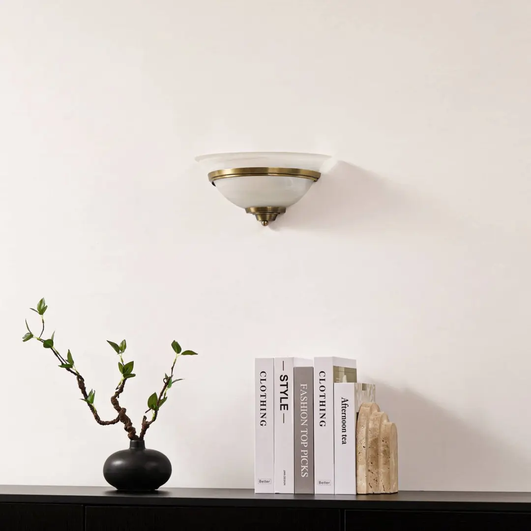 Lindby Wandlamp Glas Metaal 1 Licht E27 - 31cm - Wit Gesatineerd/Oud Messing