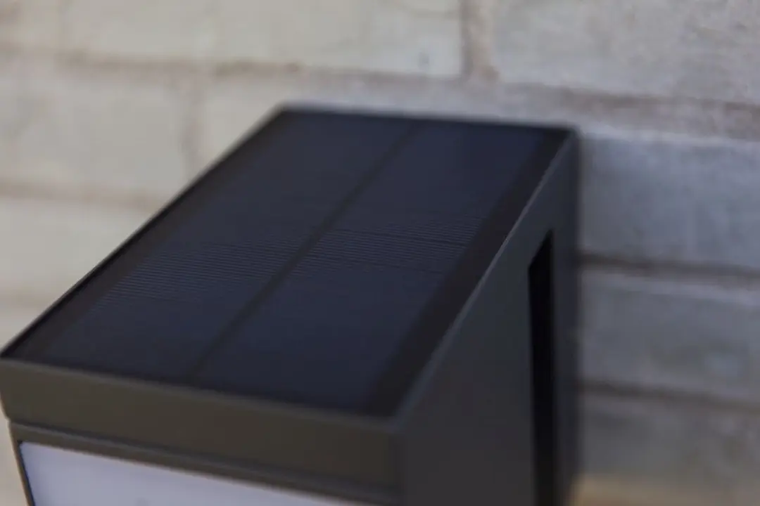 Lutec Prima Solar Hybrid Wandlamp 9.5W - Donkergrijs