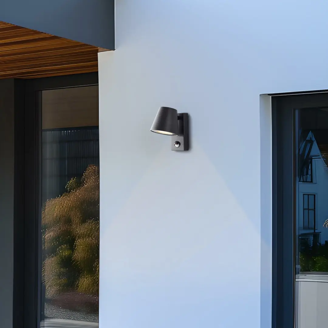 Brilliant Bari Buitenlamp met Sensor GU10 - 1x10W - Zwart - afbeelding 6 van 6