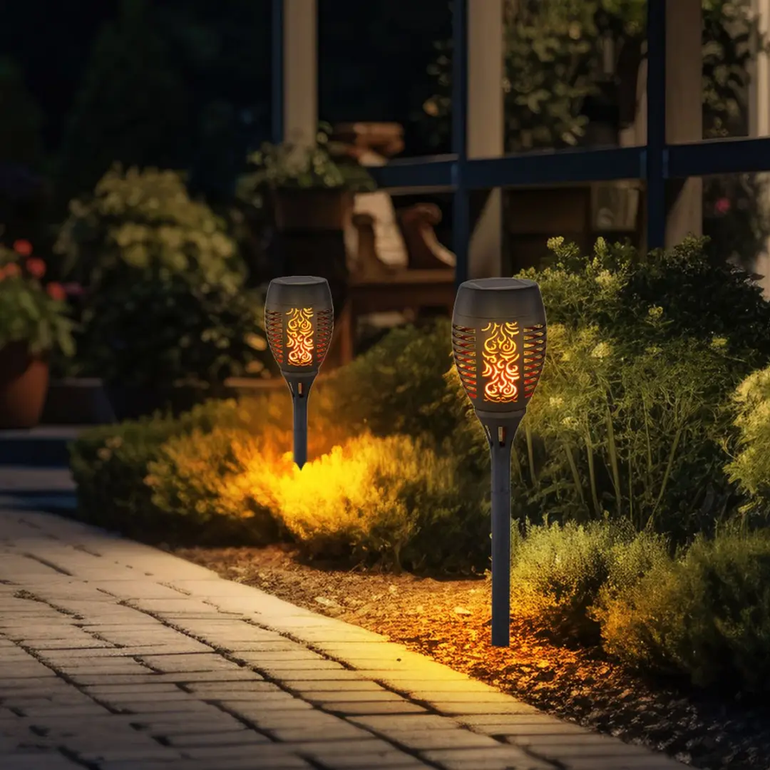 Globo Solarlamp Brandeffect Insteeklamp Zwart - 9,5x49,5cm