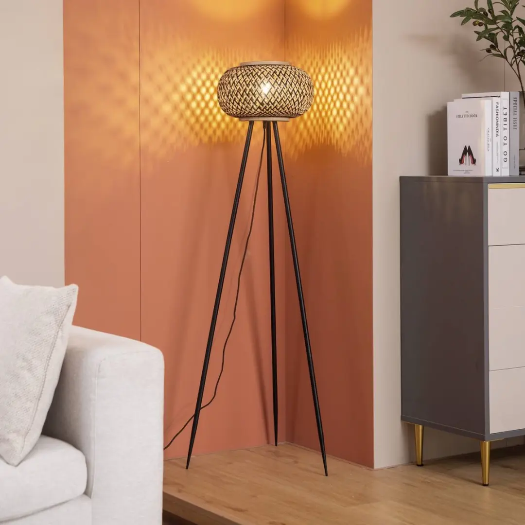 Lindby Vloerlamp Bamboe 136cm - E27 - Zwart/Darkhout