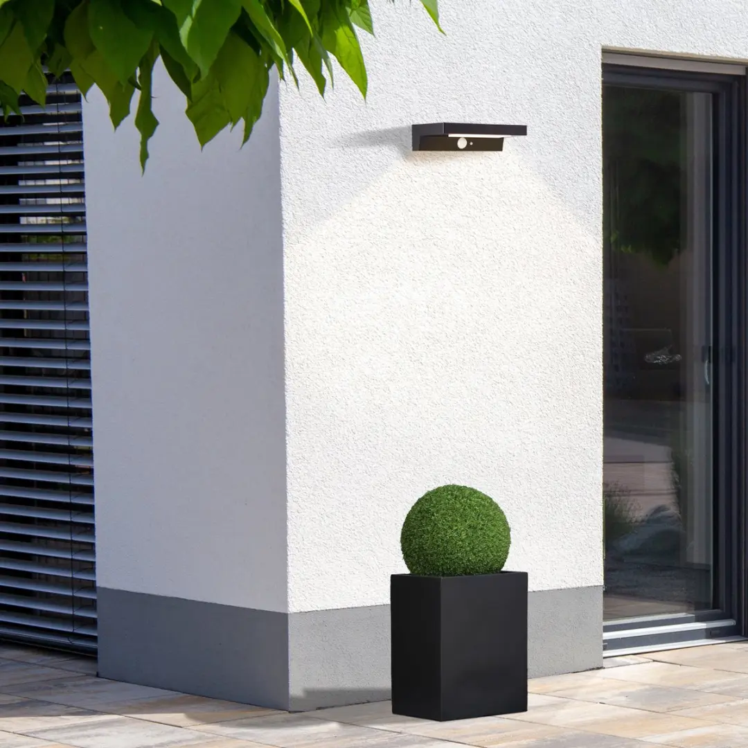 Brilliant Barker LED Wandlamp 3W Solar - 430 lm - Zwart