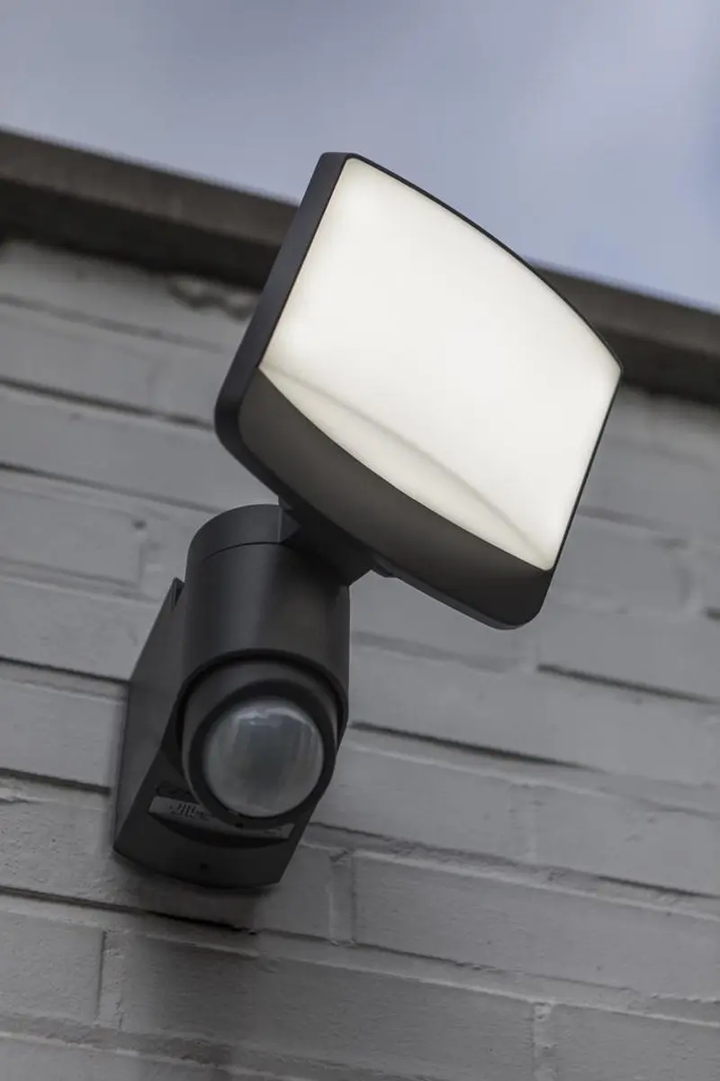 Lutec Sunshine LED Wandlamp Sensor Zonnepaneel 5000K - 18cm Grijs - afbeelding 6 van 6