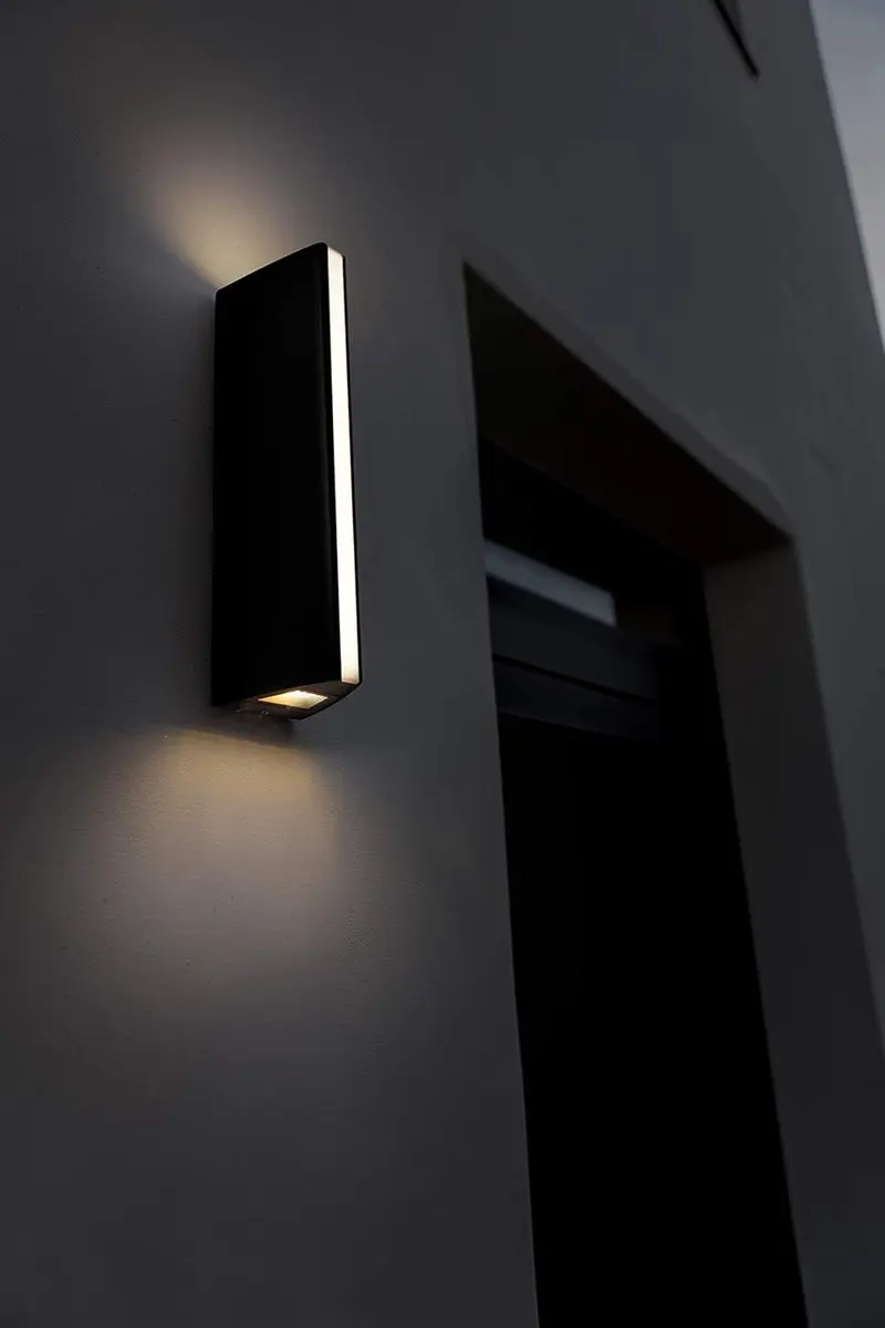 Lutec Leo LED Wandlamp 14.5W 3000K - Zwart