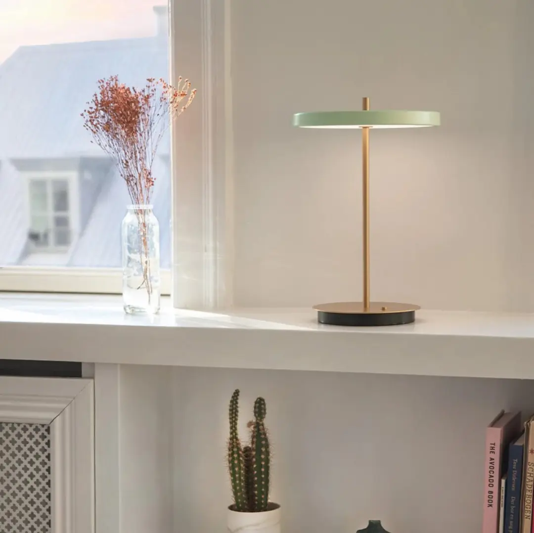 UMAGE Asteria Move Tafellamp - Olijfgroen - Draadloos & Dimbaar