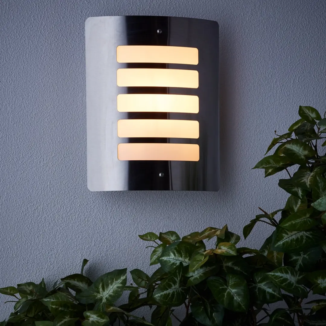 Brilliant Todd Buitenlamp E27 40W - Chroom