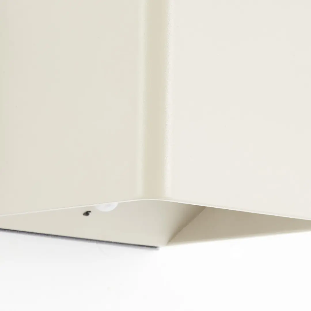 Brilliant Iseo Oplaadbare Wandlamp - 4W 300 Lm IP44 - Zandbeige