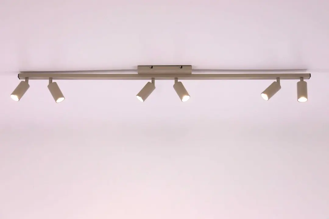 Freelight Zandkleurige Opbouwspot 120cm