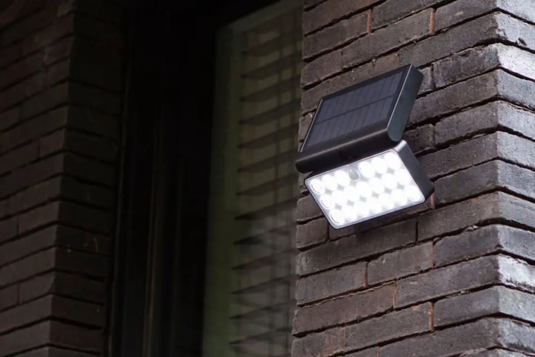 Lutec Connect TUDA Slimme LED Wandlamp 3x8.5W Zwart