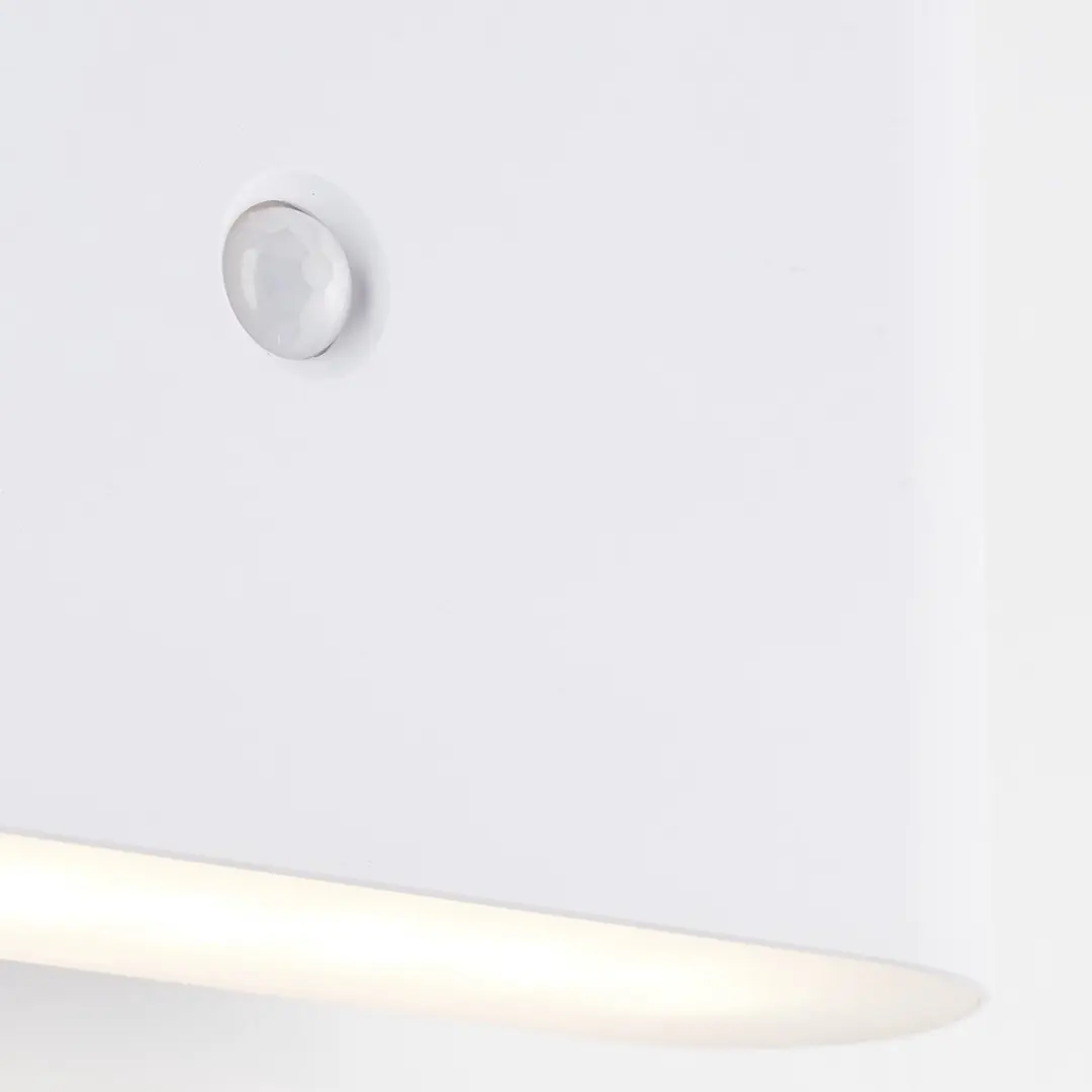Brilliant Xino Oplaadbare Wandlamp - 4W 300 Lumen - Wit - afbeelding 6 van 6