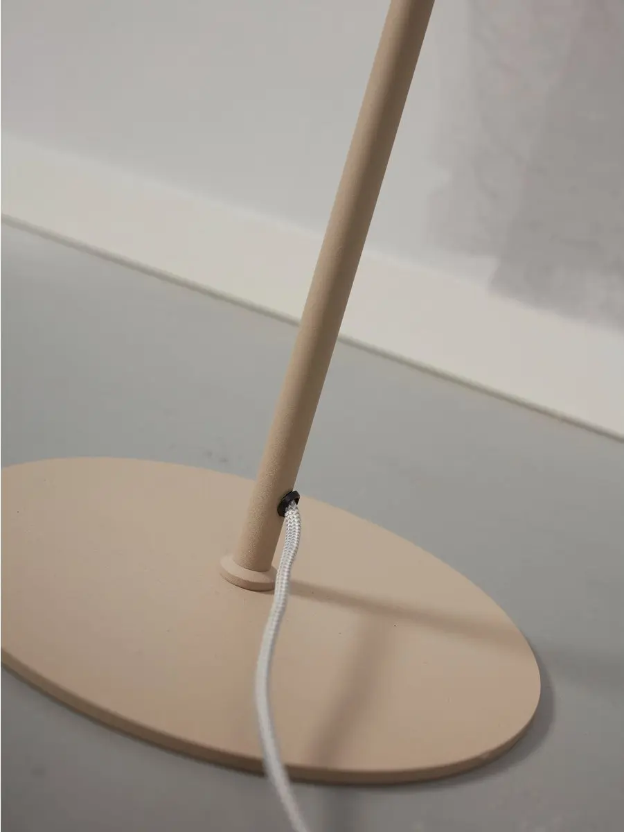 it's about RoMi Lisbon Vloerlamp - Zand - 1x5W