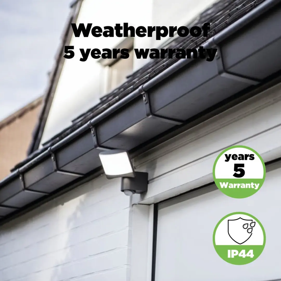 Lutec Sunshine LED Wandlamp Buiten - 800 Lm - PIR Sensor - Donkergrijs - afbeelding 6 van 6