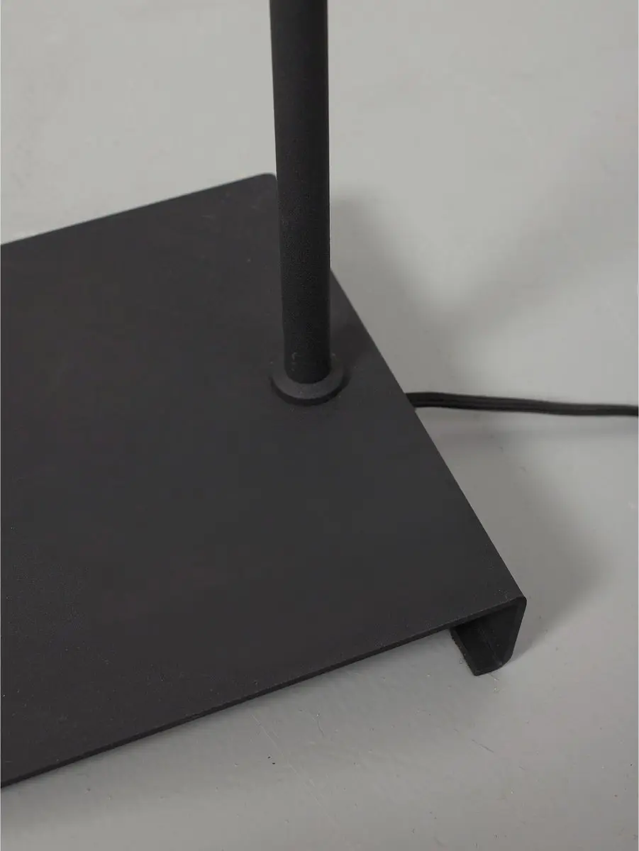 it's about RoMi Vloerlamp Bordeaux - Zwart 145,5cm - afbeelding 6 van 6