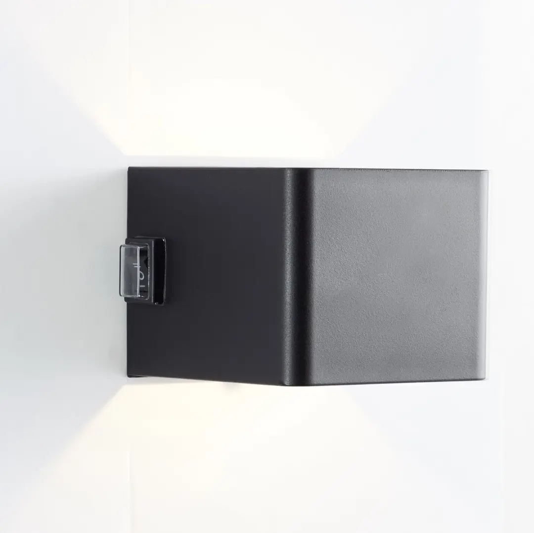 Brilliant Iseo Oplaadbare Wandlamp - 4W 300 Lm - Zwart