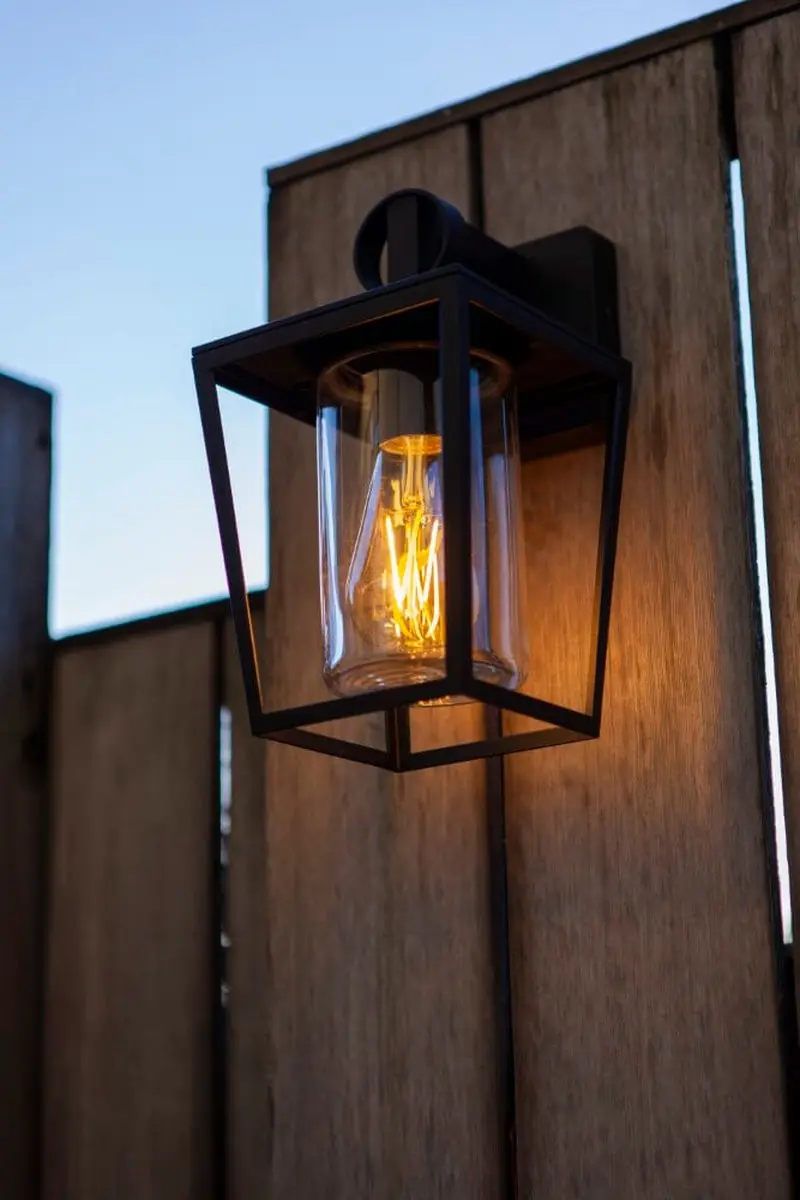 Lutec West Traditionele Wandlamp E27 - Mat Zwart - afbeelding 6 van 6