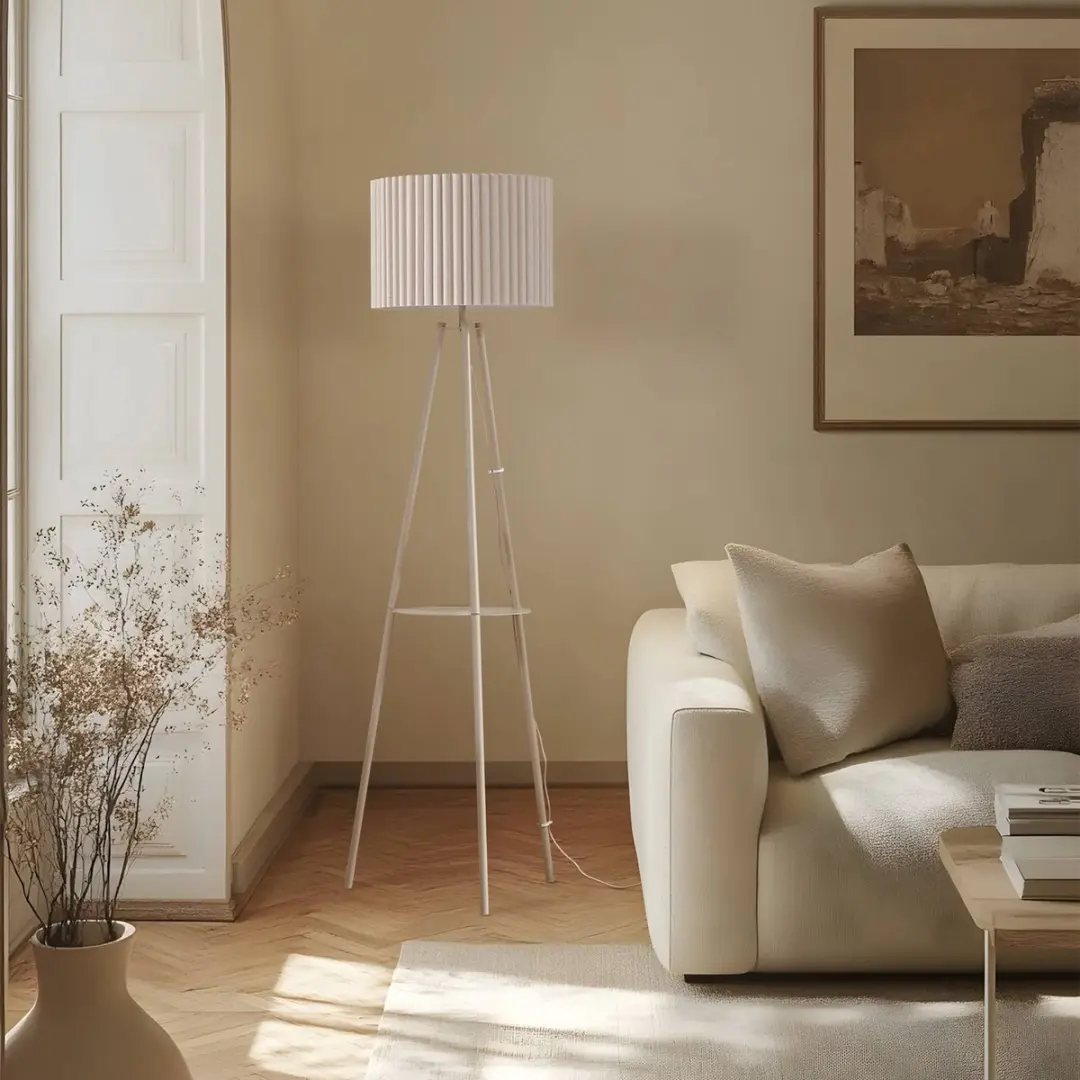 Lindby Driepoot Vloerlamp