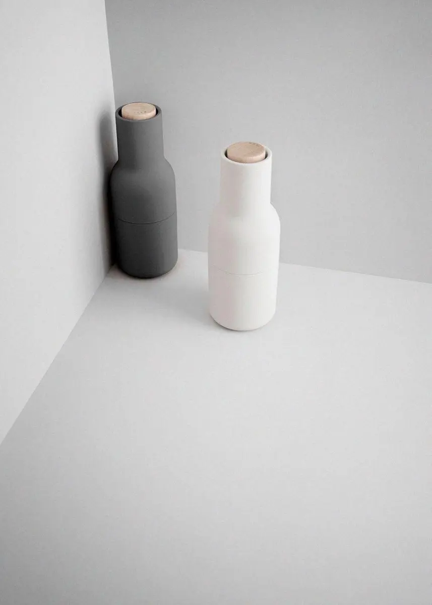 Audo Copenhagen Peper- en Zoutmolen Ash/Carbon Beuken - 2 Stuks