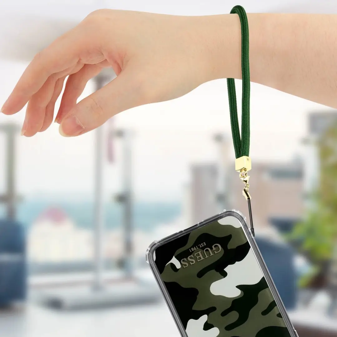 GUESS Camo Back Case met Strap iPhone 11 - Khaki Groen - afbeelding 6 van 6