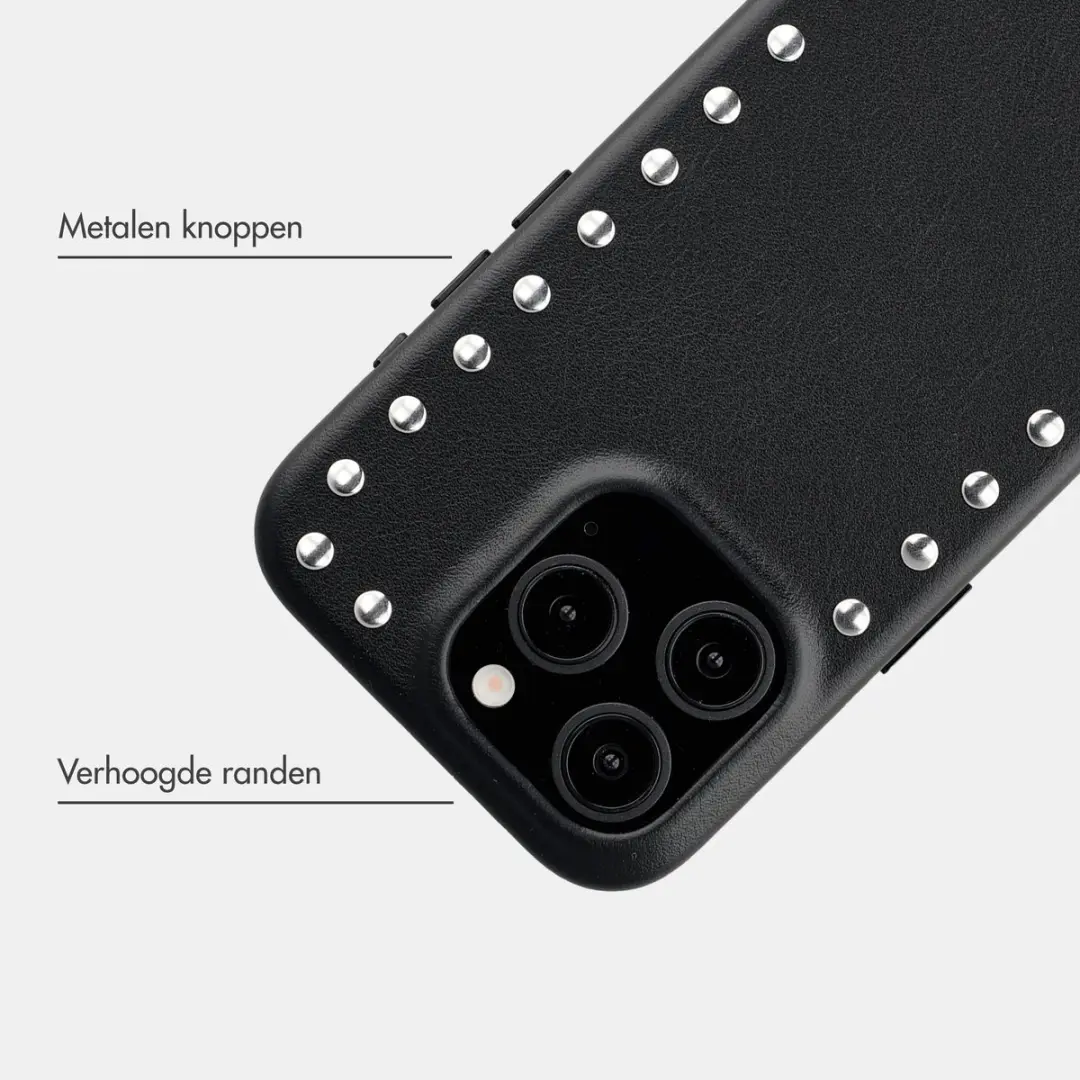 Selencia Hoesje iPhone 15 Pro Studs Backcover - Velvet Black