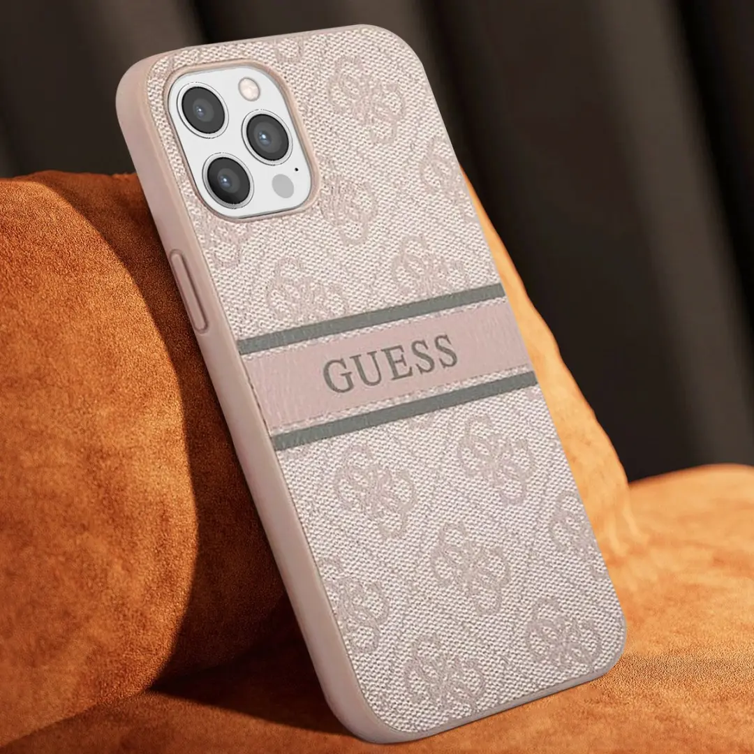 GUESS Hoesje iPhone 12 Pro Max - Roze Patroon