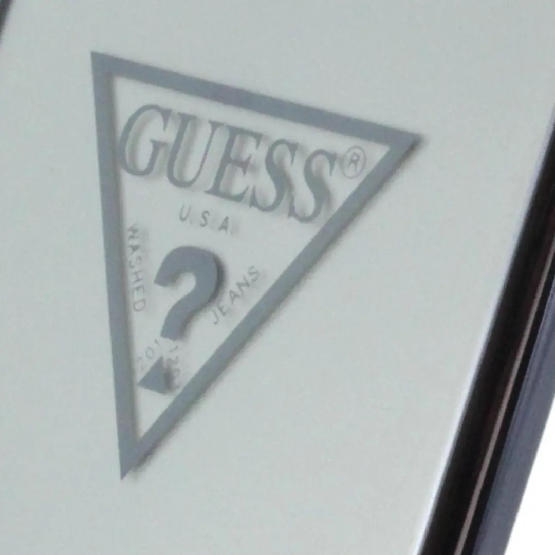 GUESS Triangle Back Case iPhone 7 - Zwart - GUGCP7TRTLBK