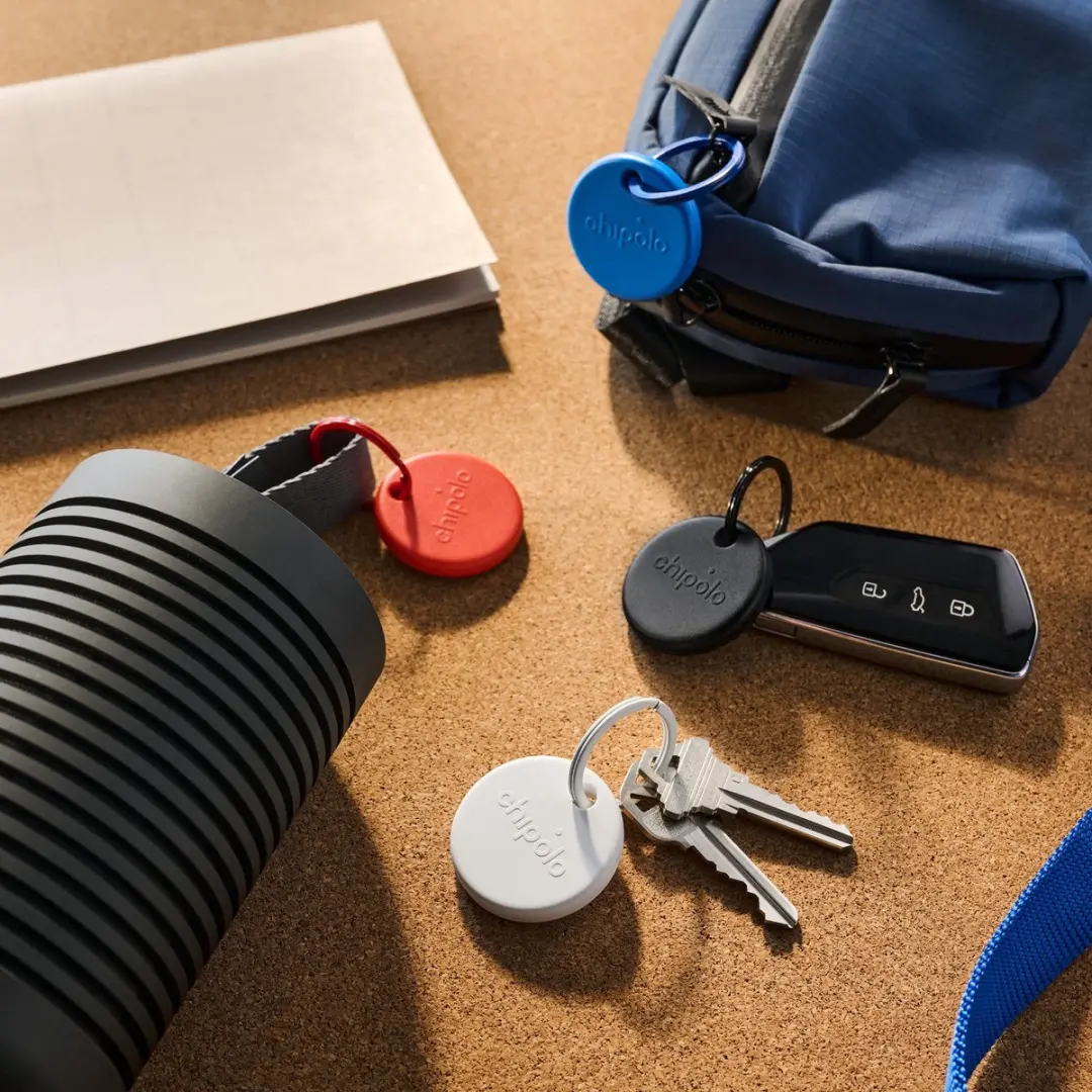 Chipolo POP Bluetooth Tracker 4 Pack - 120dB - Zwart/Wit/Rood/Blauw