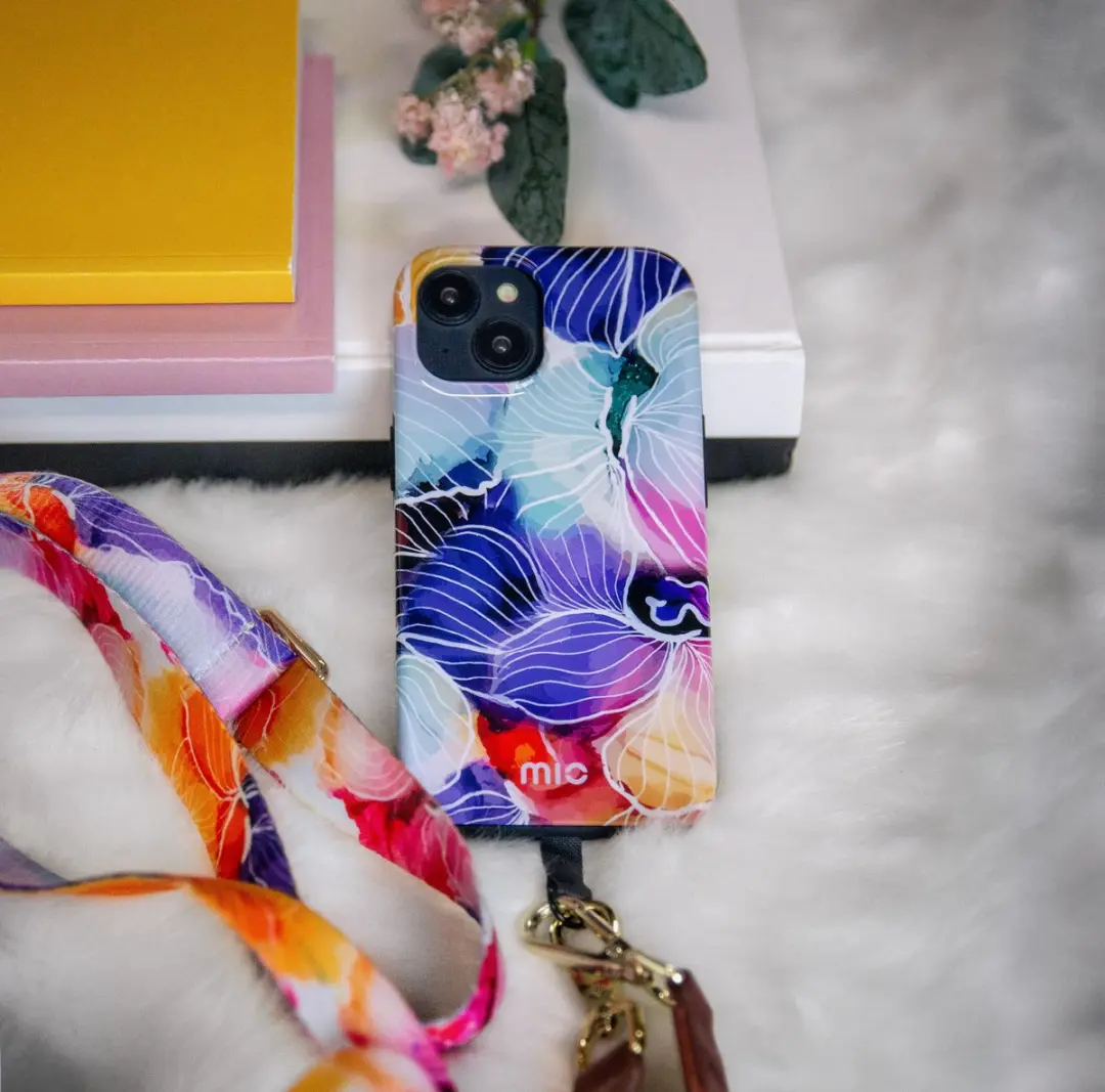 Mio by Mobilize Hoesje MIOFLA265G - Samsung Galaxy A26 - MagSafe - Bloemen - Blauw/Paars