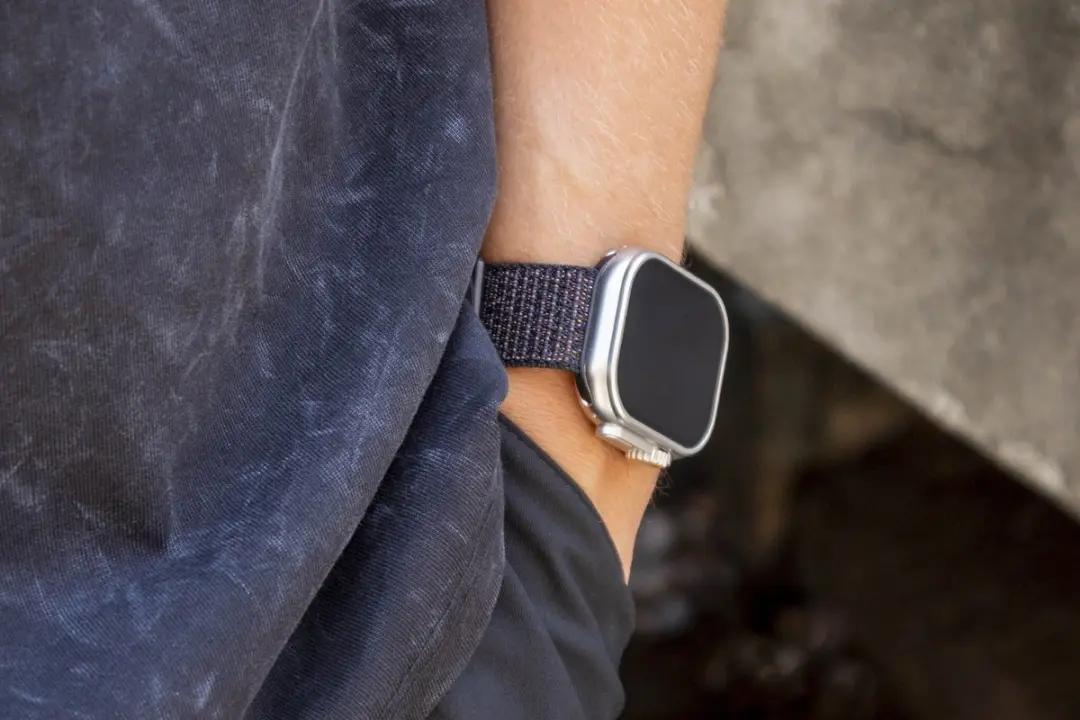 BALR Nylon Bandje Apple Watch 44/45/49mm - Zwart