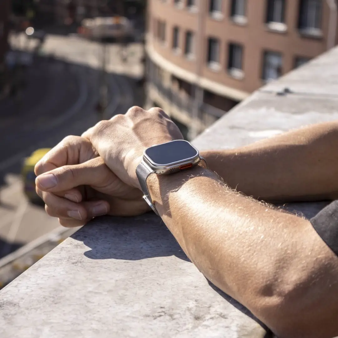 BALR Milanese Bandje Apple Watch 44/45/46/49mm - Zilver - afbeelding 6 van 6