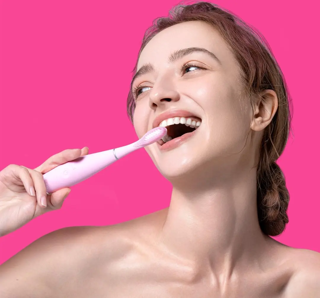 FOREO ISSA 3 Sonic Tandenborstel - 16 Snelheden - Pink