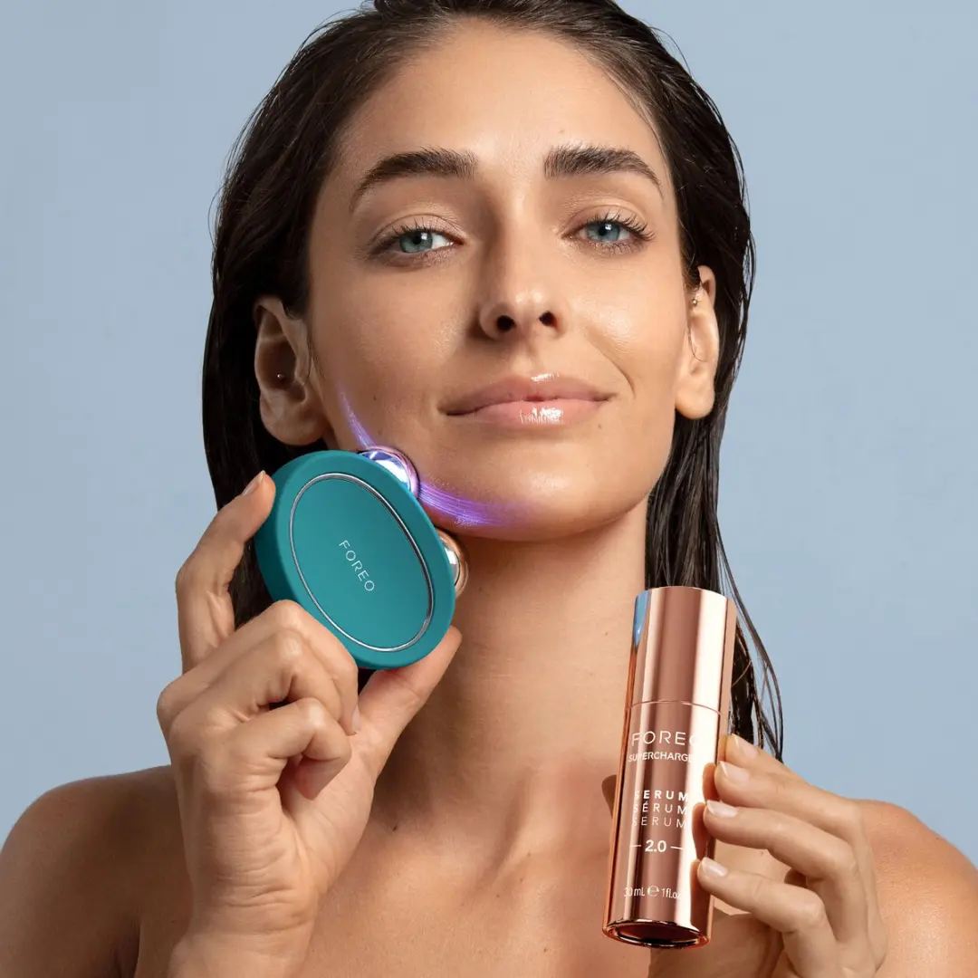 FOREO BEAR 2 Microcurrent Apparaat - 10 Intensiteitsniveaus - Evergreen