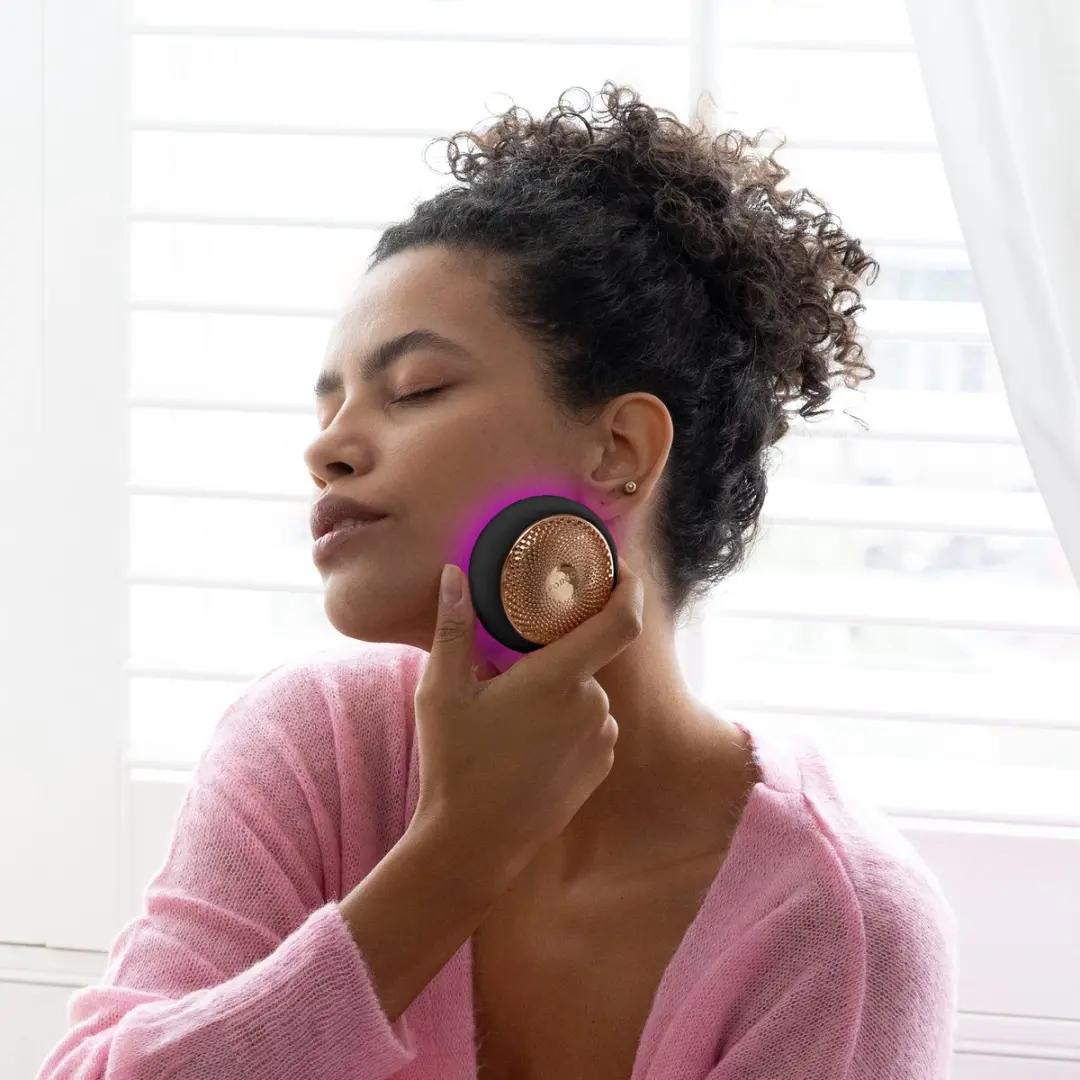 FOREO UFO 3 F1542 Gezichtsbehandelingsapparaat - 5-in-1 - Zwart