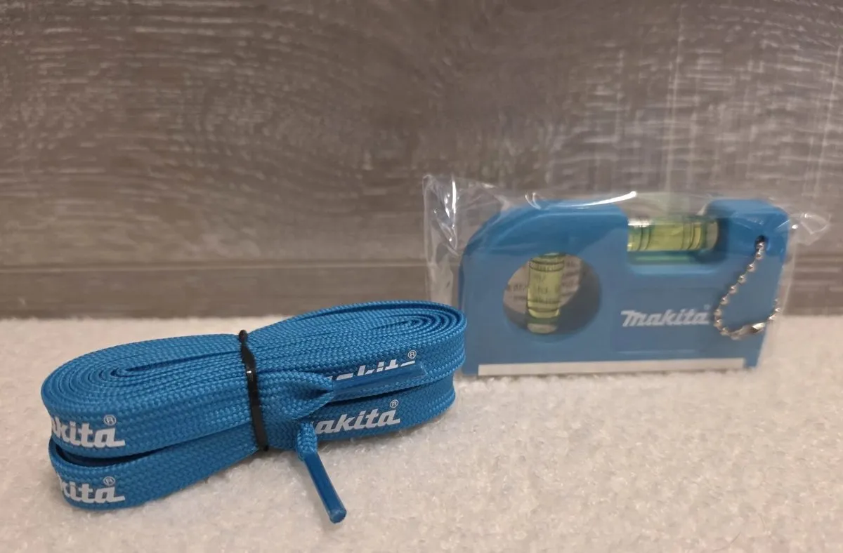 Makita Magnetische Waterpas 2 Libellen + Schoenveters 140cm