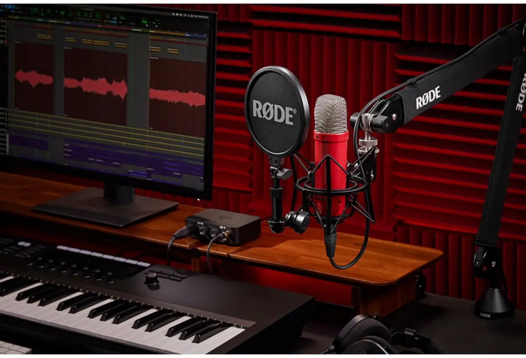 RØDE NT1 Sigature NT1SIGNATURERED Studiomicrofoon - Rood