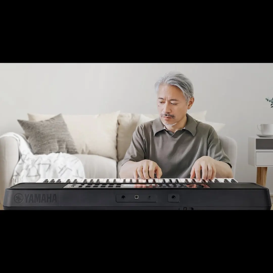 Yamaha PSR-E383 Keyboard - 61 Toetsen