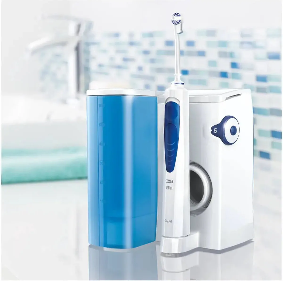 Oral-B Oxyjet Health Center Advanced 841396 Monddouche - 600ml - 5 standen - Wit/blauw