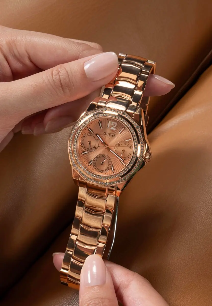 Guess Ritzy Quartz Analoog Horloge - Rose Gold