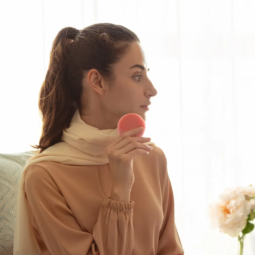 FOREO LUNA 4 go Gezichtsreiniger 8 Snelheden - Peach