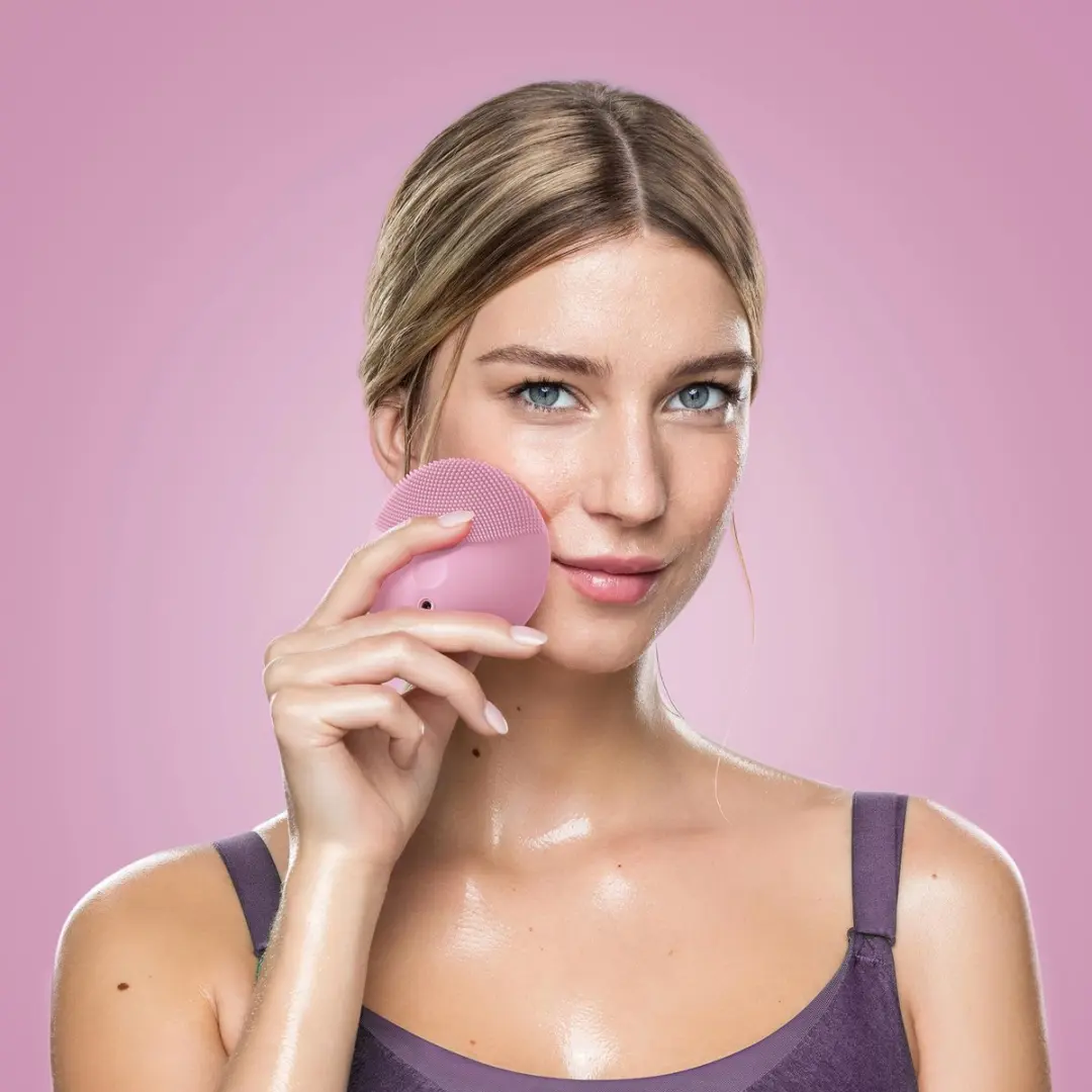 FOREO LUNA mini 3 Gezichtsreinigingsborstel - 12 Snelheden - Roze