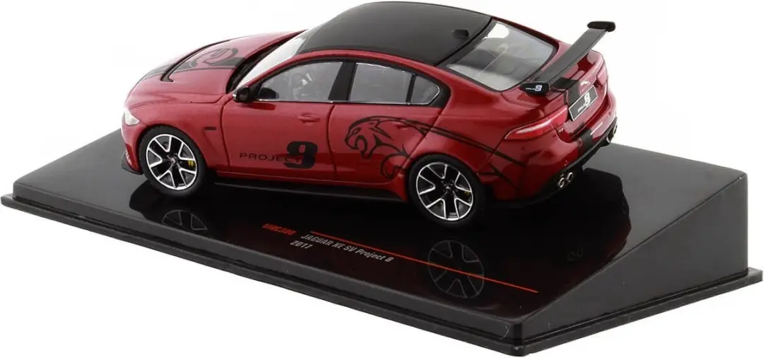 Jaguar XE SV Project 8 2017 - IXO Models 1:43 - Multicolor
