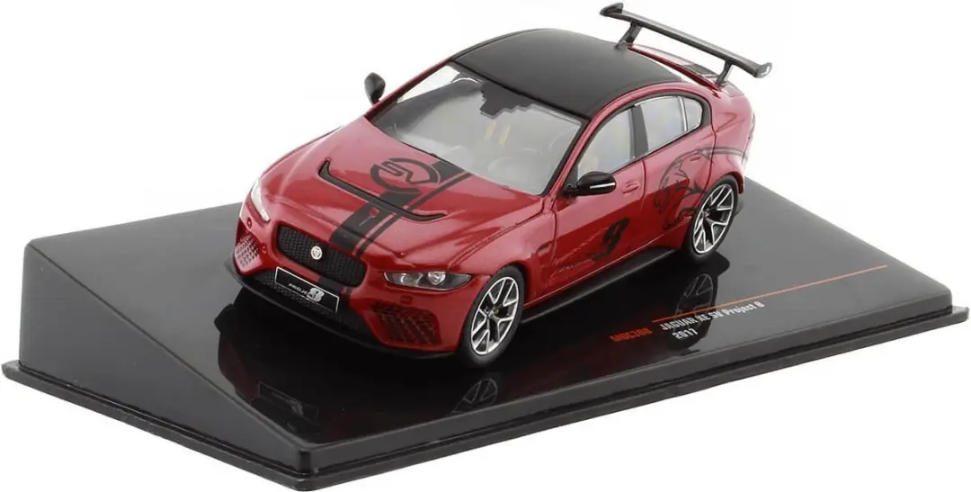 Jaguar XE SV Project 8 2017 - IXO Models 1:43 - Multicolor