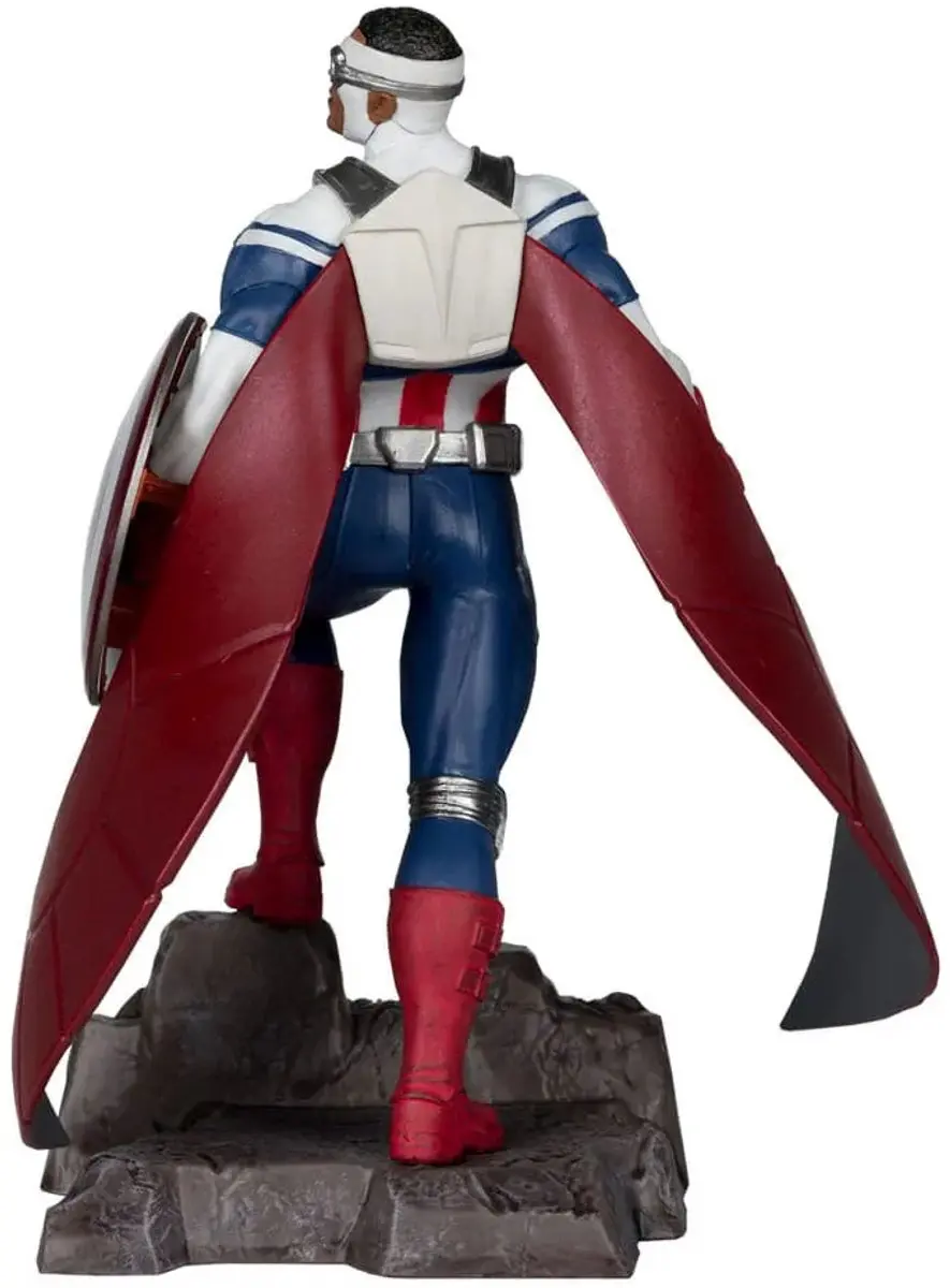 McFarlane Toys Captain America 1/10 Beeld - 17cm - Multicolor